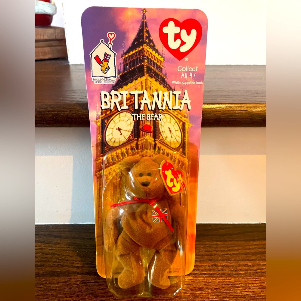 RARE FIND . McDonalds TY Beanie Britannia The bearTwo tag errors : 1993 OAKBROOK